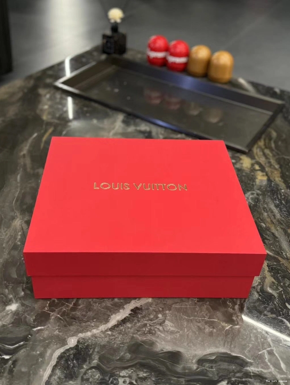 LV TABLE POOL SET 0712